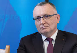 Ministrul educatiei a anuntat ca lucrarea sa poate fi consultata la biblioteca nationala. Se Amplifica Revolta Fata De Sorin Cimpeanu Noul Ministru Al Educatiei A Fost Adjunct Al Lui Cumpanasu La Cnmr Prieten Drag Aktual24