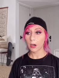 Amber Jacks's Instagram, Twitter & Facebook