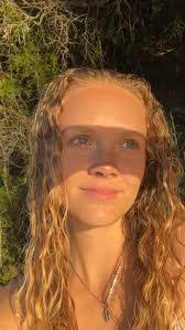 Janice Brink's Instagram, Twitter & Facebook