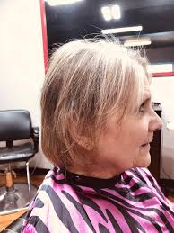Hairdressers for thinning hair in Muncie?