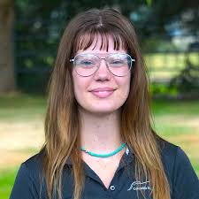 Morgan Nelson, Gresham Front Office Worker