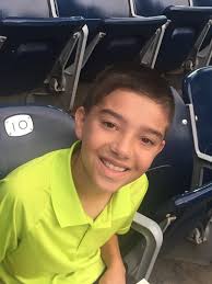 Elizabeth Lett (@elianntx)