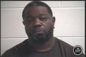 Reginald Connor's Instagram, Twitter & Facebook