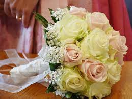 Gastgeschenk zur hochzeit mit krystall seerose. Romantische Ideen Fur Ihre Hochzeit Im Standesamt Hochzeitsblog Braut Boutique