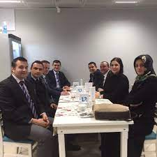 Bazen sohbet eşliğinde yemek hazırlığı yaparken, bazense iki fincan kahve eşliğinde muhabbet ederken. Piril Piril Mutfak Cankaya Ankara Cankaya Yildiz