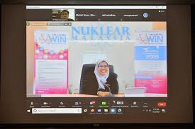 Foto tahunan tema maskulin : Win Malaysia Iktiraf Sumbangan Wanita Dalam Bidang Sains Teknologi Inovasi Nona