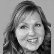 Michelle Tine's Instagram, Twitter & Facebook