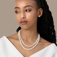 Amazon.com: PEARLMES White Freshwater Cultured Pearl Necklace for  Women,Real Pearl Necklace Women's Pearl Strand Necklaces with 925 Sterling  Silver Clasp Handpicked Pearls Jewelry Gift,Valentines Day Gifts for Women,  Her, Wife,Sister,7-8mm Per Pearl,16