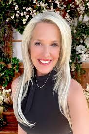 Nicole Talley's Instagram, Twitter & Facebook