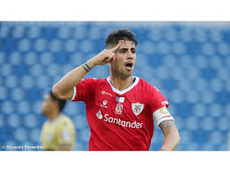 Fabio cardoso is currently playing in a team cd santa clara. 669kwunod16jm