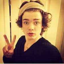 9 Harry Styles Lookalikes That Will Make Your Jaw Drop