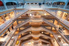 In paris, the samaritaine is very awaited. 5wrbdl9zjka8em