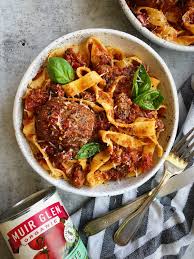 Ultimate Sunday Gravy With Short Ribs Meatballs And Sausage By Thefeedfeed Quick Easy Recipe The Feedfeed Recipe Recipes Sunday Gravy Cooking