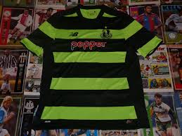 Find great deals on ebay for shamrock rovers kit. Shamrock Rovers Away Football Shirt 2017 2018 Sponsored By Pepper