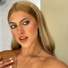 Pre-dinner selfies in NYC oops