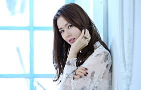 Son ye jin confirmed to star in new jtbc drama. One Of South Korea S Top Actresses Son Ye Jin Is In A New Netflix Drama Buro 24 7 Singapore