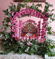 Pin By Hansa On Hansha Kella Jhule Decorate Floral Wreath Floral Decor