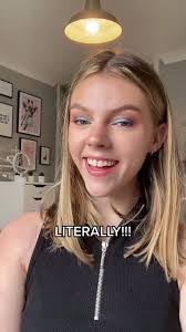 Kim Lathrop's Instagram, Twitter & Facebook