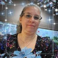 Angela Fries's Instagram, Twitter & Facebook