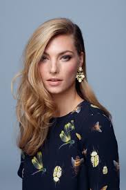 Andrea Lindstrom's Instagram, Twitter & Facebook