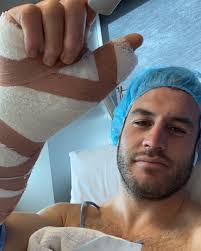 Michael Oldfield's Instagram, Twitter & Facebook