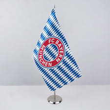 Официально у баварии два флага, оба принятых 16 ноября 1953 года, оба имеют пропорции 3. Flazhok Futbolnogo Kluba Fk Bavariya Kupit I Zakazat