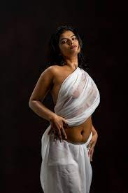 Tamil aunty without blouse
