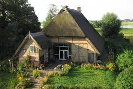 alteshaus kologisch saniert niederdeutsches hallenhaus an der elbe detailbilder haus hauswand rustikales haus