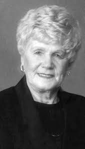 Lynette Wall's Instagram, Twitter & Facebook