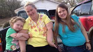 Jessica shannon is a reality tv star and sister of alana thompson of swamp mama. Where Is Jessica Shannon Here S Why She S Not On Mama June From Not To Hot