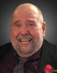 Lester Weiss's Instagram, Twitter & Facebook