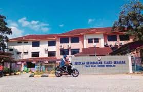 Jika ada sebarang maklumat berkenaan kegiatan jenayah di sekitar kawasan anda boleh menghubungi di talian 067991222 Balai Polis Nilai Archives Malaysiagazette