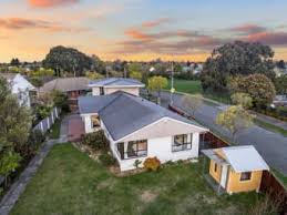 Sean Lines — Reviews