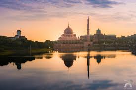 Dalam islam, menikah harus mengikuti syarat dan rukun nikah yang telah ditetapkan supaya sah di mata agama. 5 Rukun Islam Maksud Huraian Dan Hadis Yang Wajib Setiap Muslim Tahu