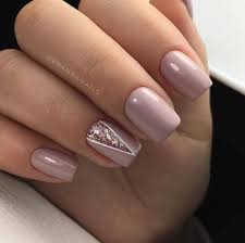 As the name suggests, this design requires you to go bold with your palette. Dizajn Nogtej 2017 Nails Nail Art Wedding Glitter Nail Art