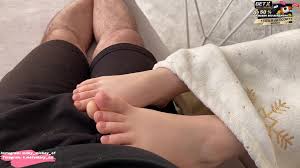 Deluxe_Bitch - Invited a classmate to watch a movie,...