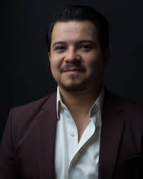About — Diego Valdez, Tenor