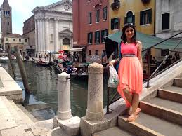 Calle larga xxii marzo , which starts from piazza san marco , is the ideal place for luxury shopping as it houses boutiques and the best art and design shops in venice can be found here, on visit venice. Souvenir Shopping In Venice Italy Not Like A Tourist