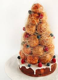 Pin By Nora Hung On Cake Croquembouche Christmas Desserts Desserts