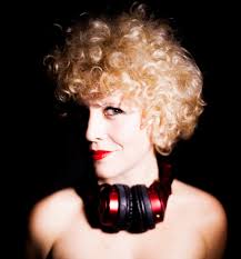 DJ Dates — Annie O