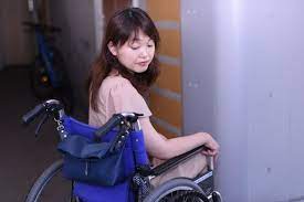 車椅子ユーザーのためのバッグ完成 バッグ 筋ジストロフィー 車椅子