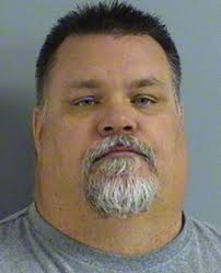 Records show a candidate for sheriff was arrested for alleged fraud in 2012