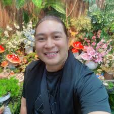 Kaya mahal na mahal ka namin, Queen Joy Barcoma👑 Please don't mind the  bashers, the people who truly see your heart know you did the right thing.  You stood there with courage,