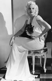 D'altra parte, le donne di hollywood si convertirono in grandi influenze per il mondo della moda, sia dentro che fuori dallo schermo. Come La Moda Ha Affrontato I Periodi Difficili So Vintage