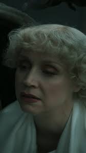 نکنه کار خودت بوده؟ A Man Called Otto با صدای منوچهر والی‌زاده و سارا  جواهری مدیر دوبلاژ: حامد عزیزی مترجم: مگنولیا گلی باند: حجت سادات، میکس:  حسین مطمئن‌زاده دوبله شده در استودیو