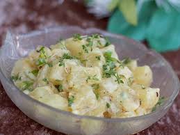 Harzer Kase Salat Von Sofi Chefkoch Rezept Kase Salat Eiweissreiche Kost Harzer Kase