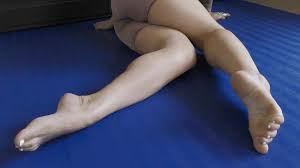 scissorhold female domina porn videos | Clips4sale