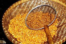 Jagung kaya kalori sehingga jagung dijadikan makanan pokok, kandyngan kalori pada jagung ini menjadi salah satu cara membuat keripik jagung yang renyah dan enak ternyata sangat mudah, jadi jika direndam maka jagung akan cepat empuk. Cara Membuat Marning Jagung Renyah Dan Empuk