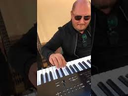 Adrian minune live facebook cu masca pe fata. Adrian Minune Si Adrian Minune Jr Youtube
