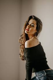 Find details to include in your compositions. Retro Vibes Nashville Portrait Indoor Photography Poses Photography Poses Women Portrait Photography Women